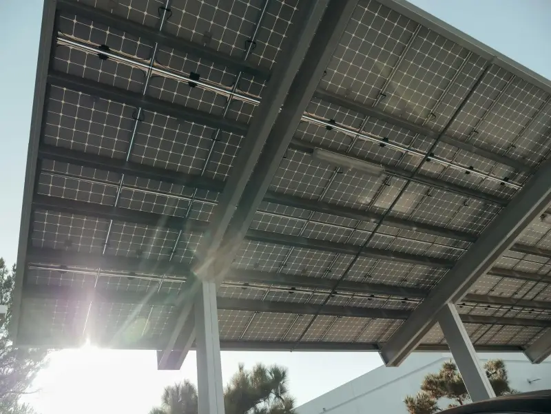Zonnepanelen op Carport Rotterdam: Kosten & Subsidie